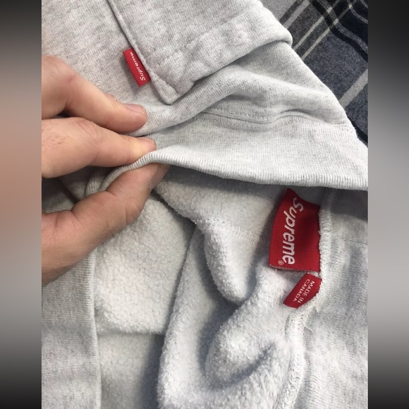 Supreme - Picture 7 of 9